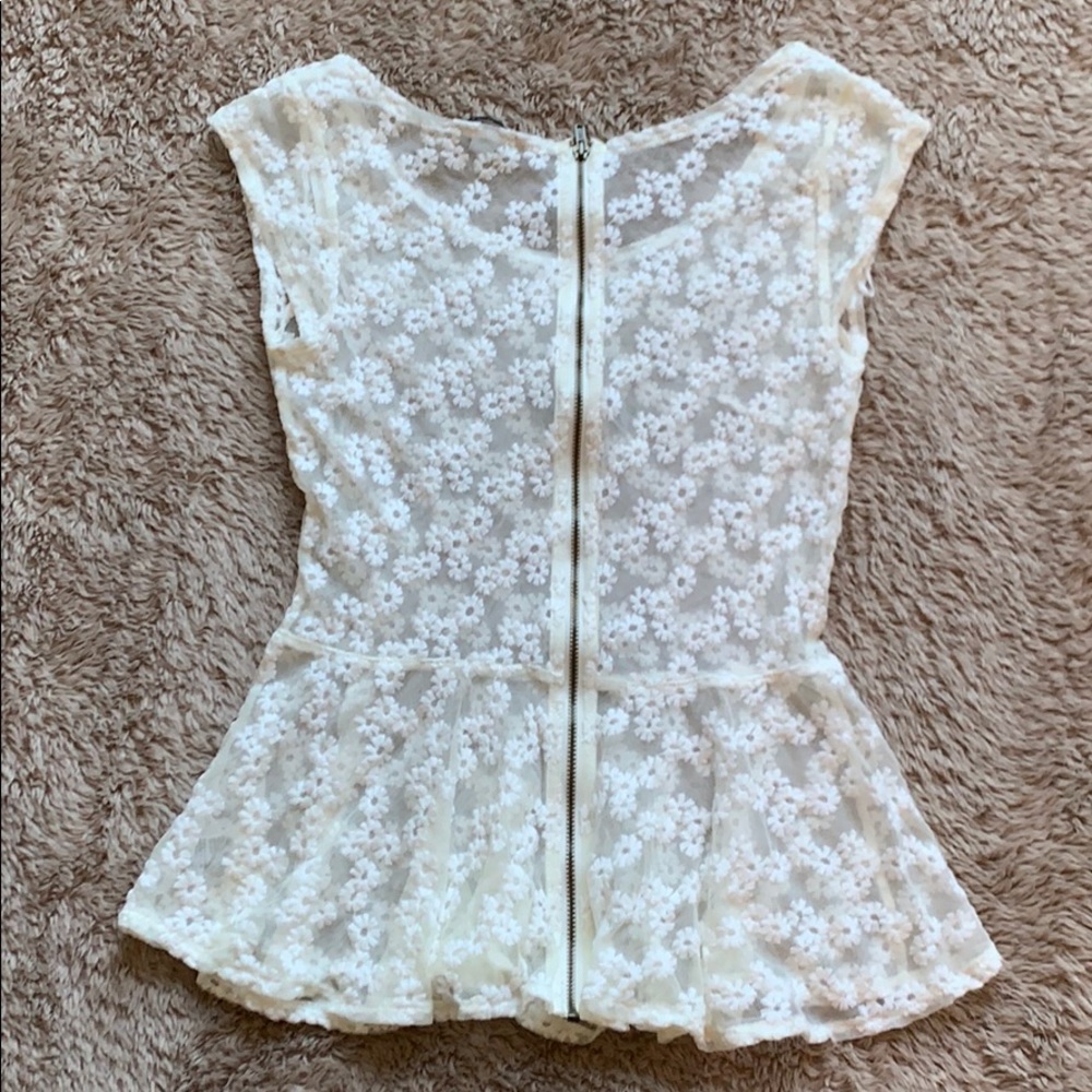 AE Floral Lace Sheer Peplum Top - Picture 6 of 8